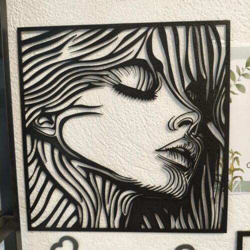 Déco murale "Silhouette Féminine"