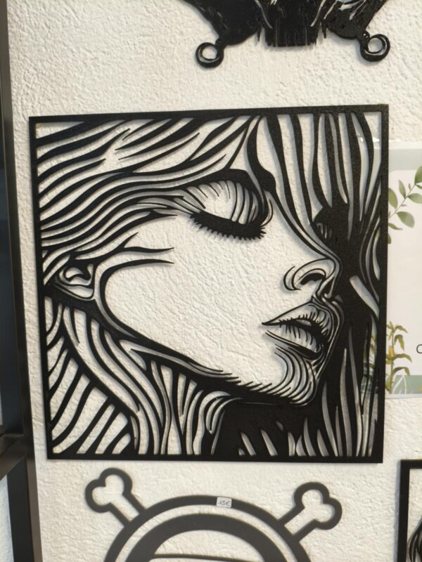Déco murale "Silhouette Féminine"